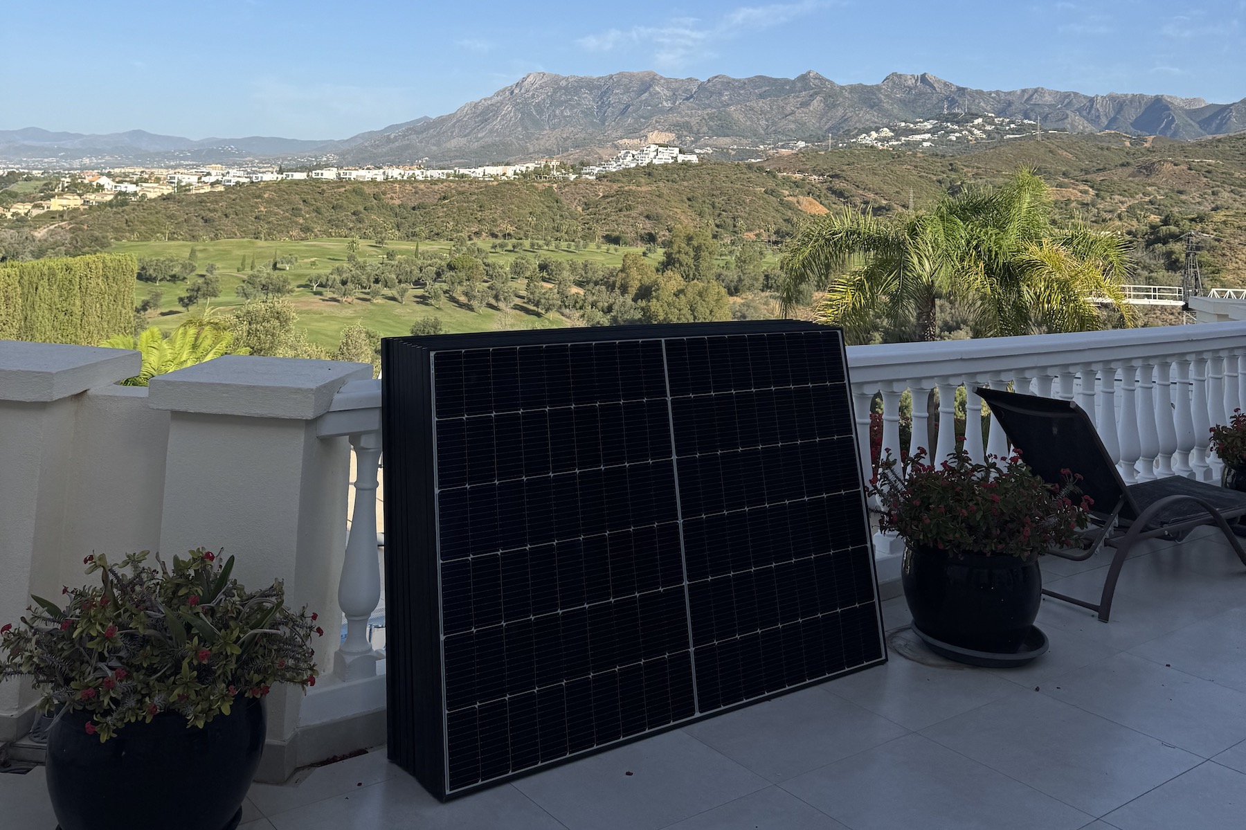 solar panels stack el rosario marbella