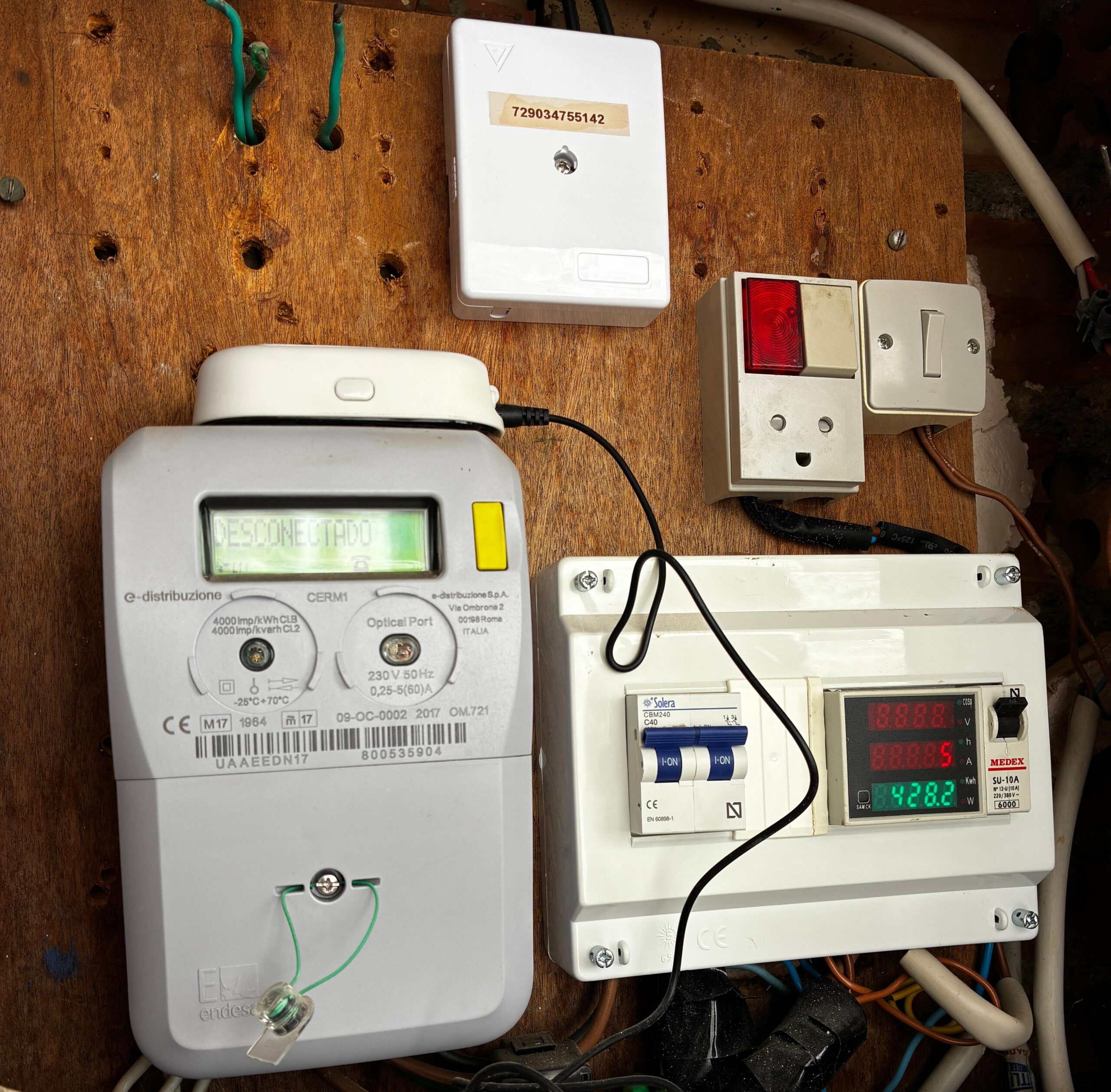 Single phase fuseboard example