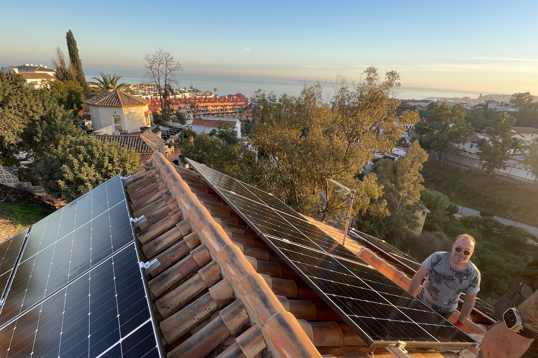 12 solar panels in fuengirola 3